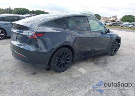 2024 Tesla Model Y Long Range Dual Motor All-Wheel Drive/Rwd from USA, damaged, VIN 7SAYGDED2RF095874